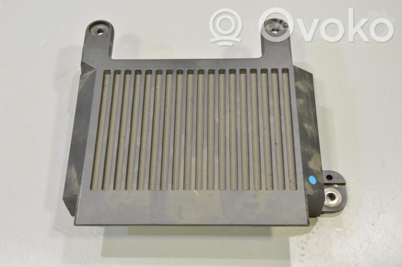 Volvo V70 Garso stiprintuvas 