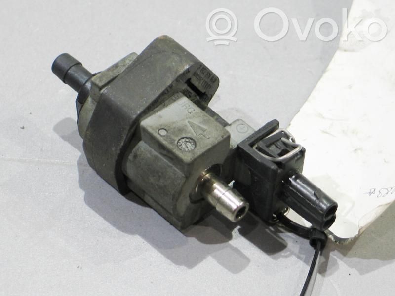 Volkswagen PASSAT B5 Vakuumvārsts 