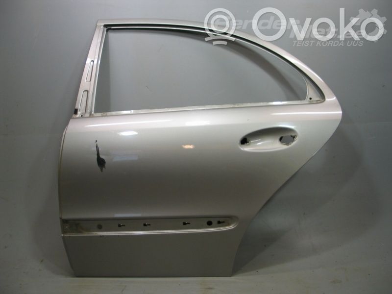 Mercedes-Benz E W211 Puerta trasera 