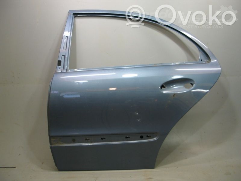 Mercedes-Benz E W211 Puerta trasera 