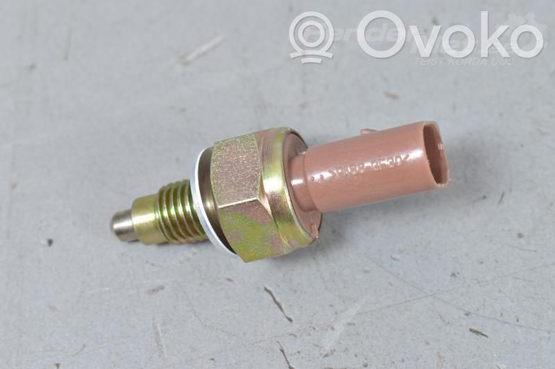 Reversing light switch sensor   02T945415P