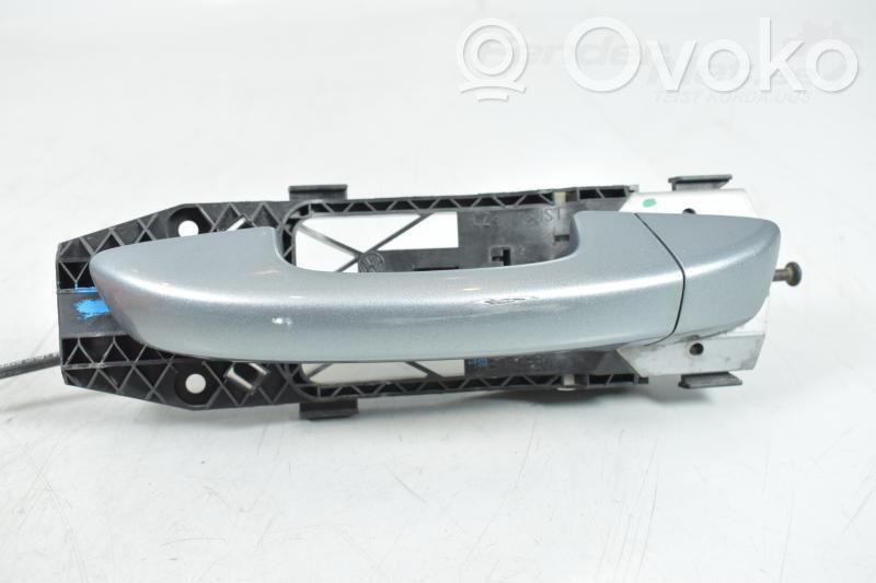 Skoda Superb B6 (3T) Front door exterior handle/bracket 