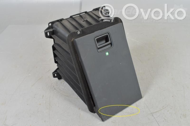 Audi A8 S8 D4 4H Base/almohadilla del compartimento de almacenamiento trasero 