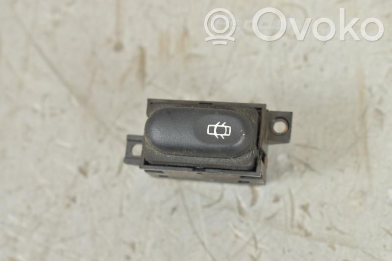 Central locking switch button   7700845435