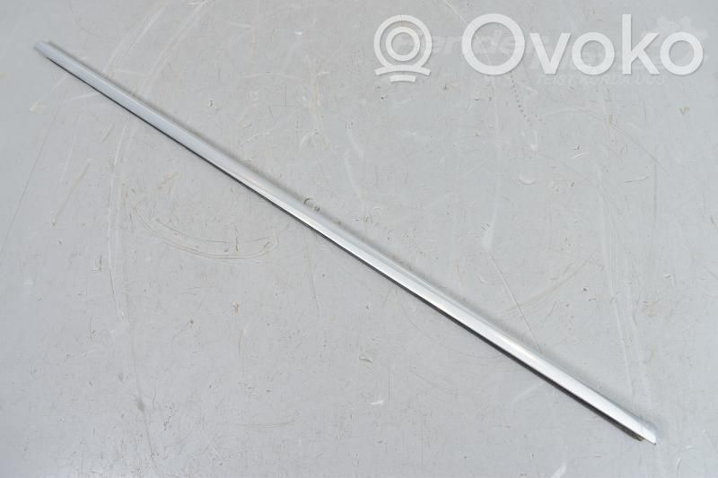 Etuoven lasin muotolista   51217010542