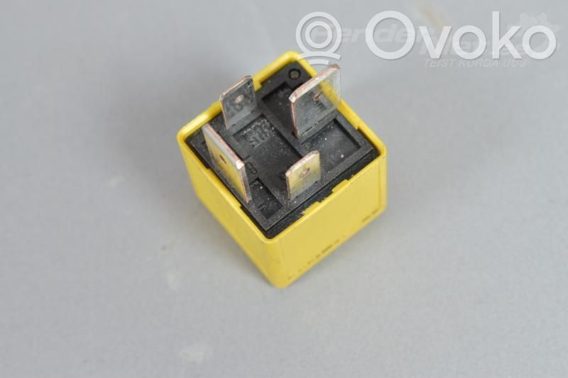 Muu rele   V23134J52X369,90226846