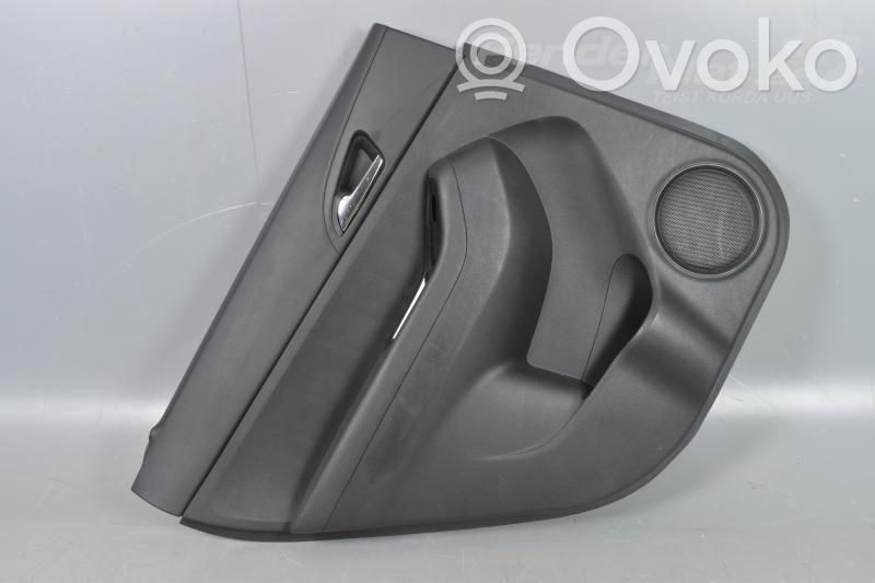 Chevrolet Orlando Boczki / Poszycie drzwi tylnych 