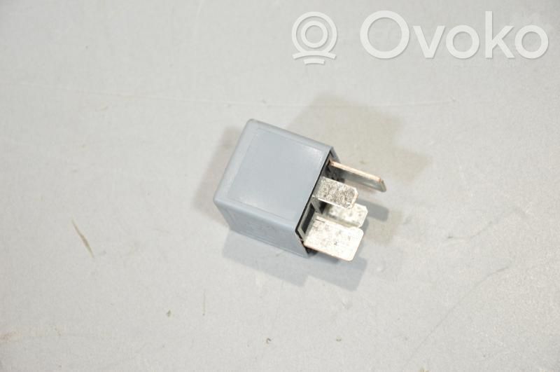 Mercedes-Benz E W213 Otros relés 