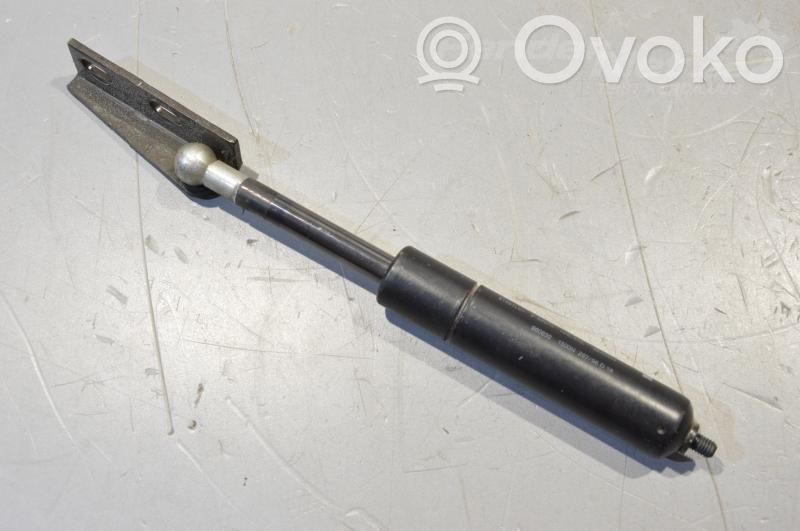 Volvo 850 Tailgate strut 