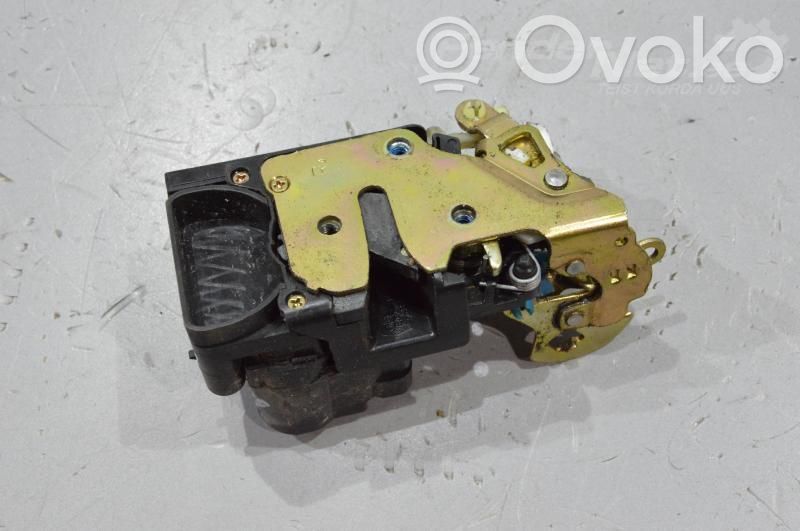 Chevrolet Aveo Front door lock 
