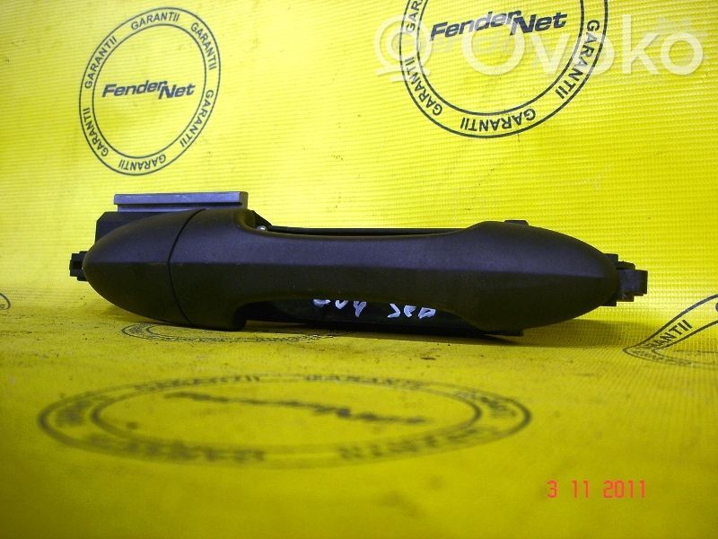 Ford Focus Rear door exterior handle/bracket 