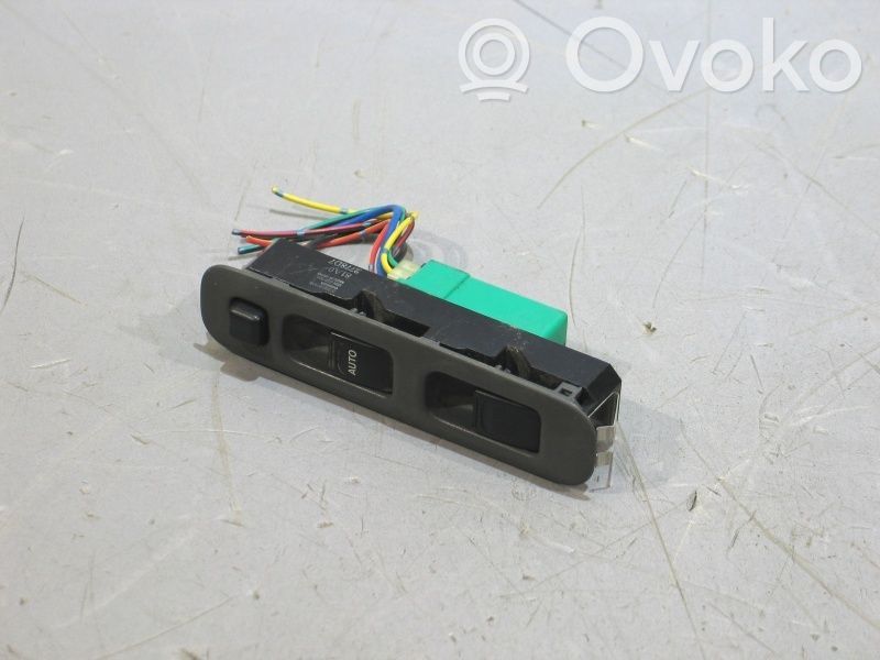 Suzuki Jimny Electric window control switch 