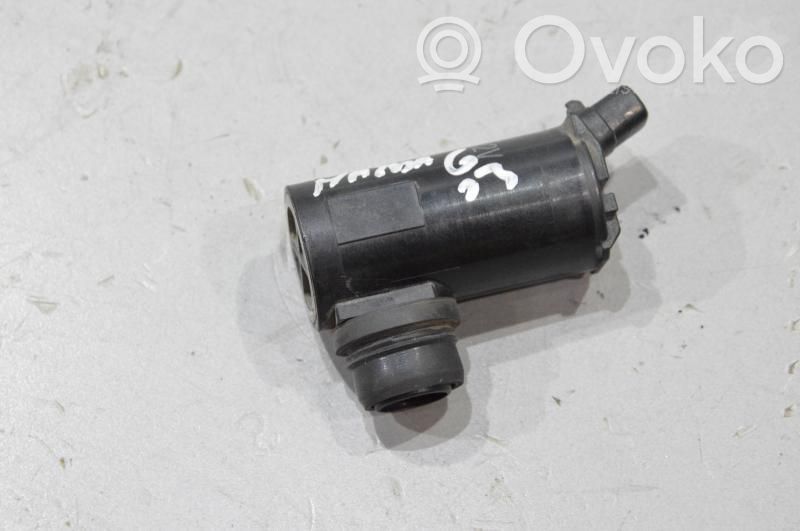 Mazda 6 Windscreen/windshield washer pump 