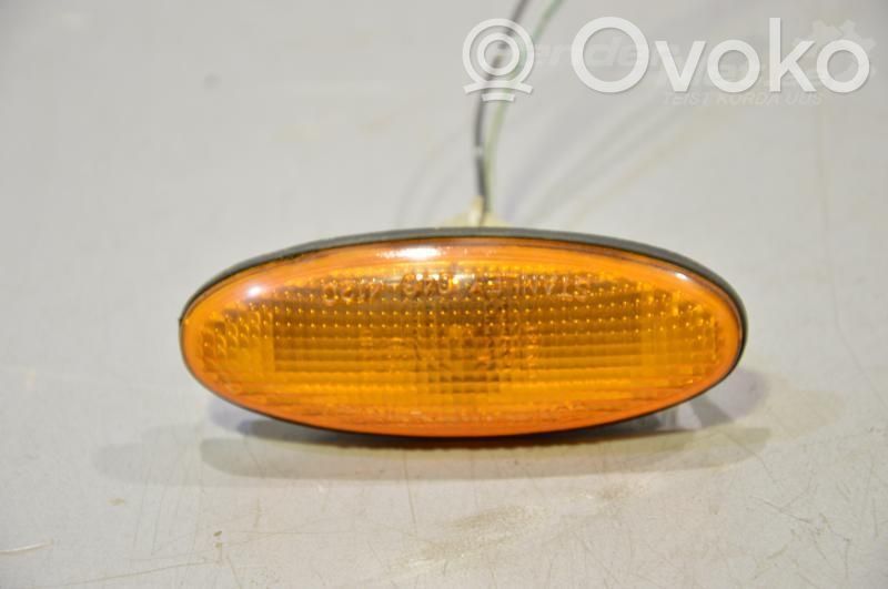 Mazda 626 Front fender indicator light 