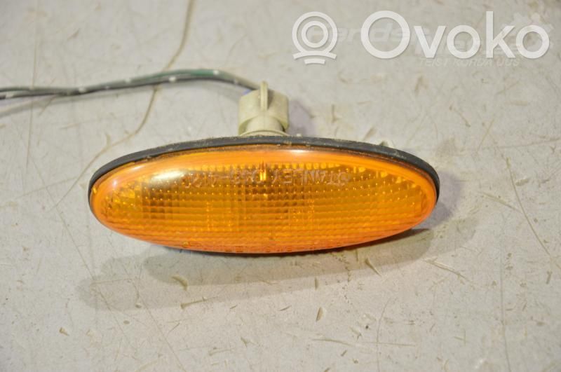 Mazda 626 Front fender indicator light 