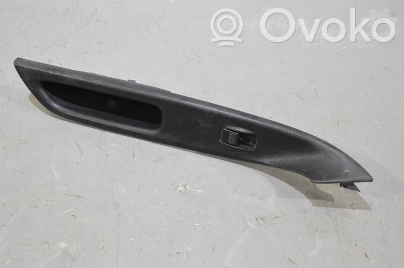 Electric window control switch   GE4T66370A