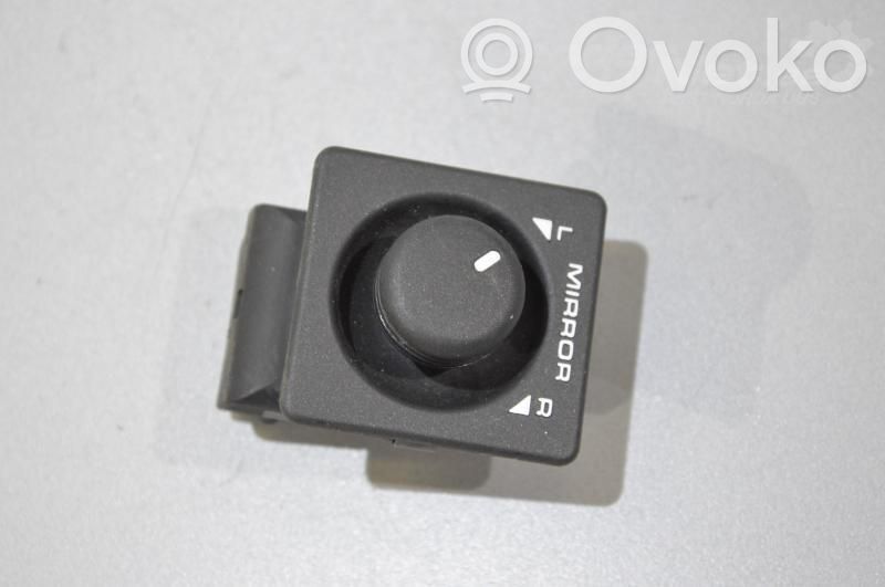 Przycisk regulacji lusterek bocznych   1H2Z14B003CA,AMR2498