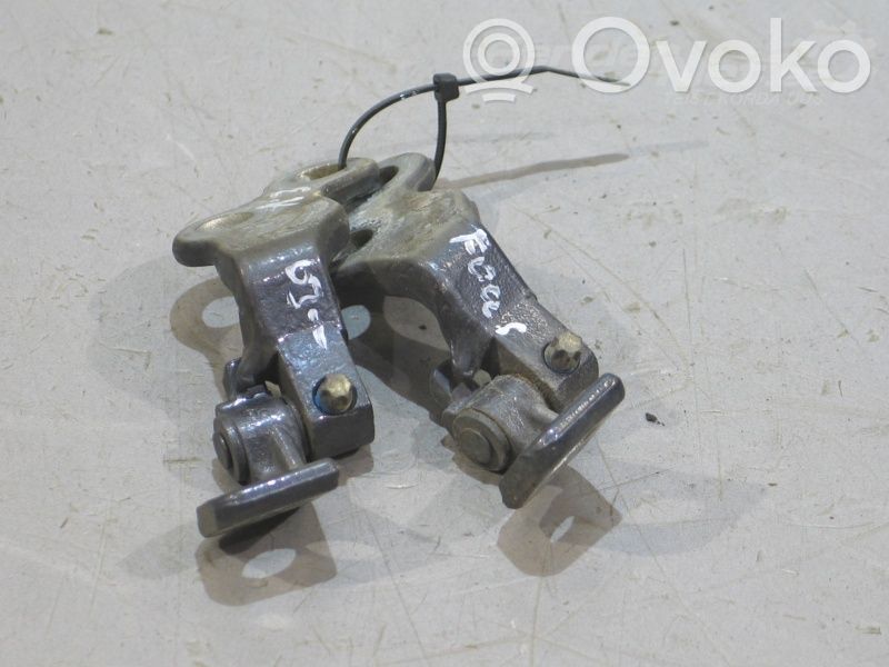Ford Focus Front door hinge set 