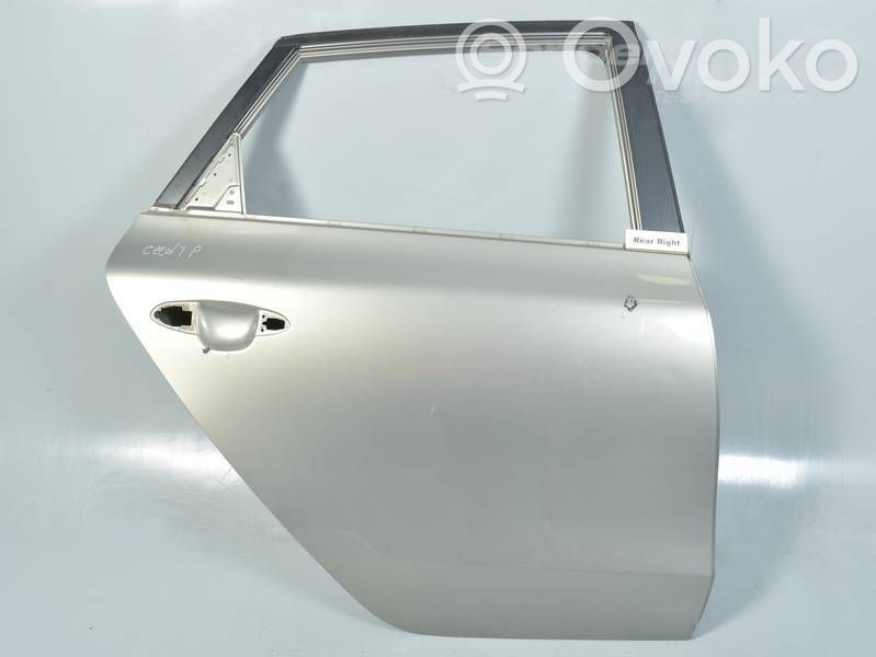 Puerta trasera   77004A2200