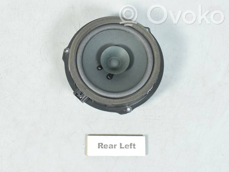 Ford Focus Rear door speaker 