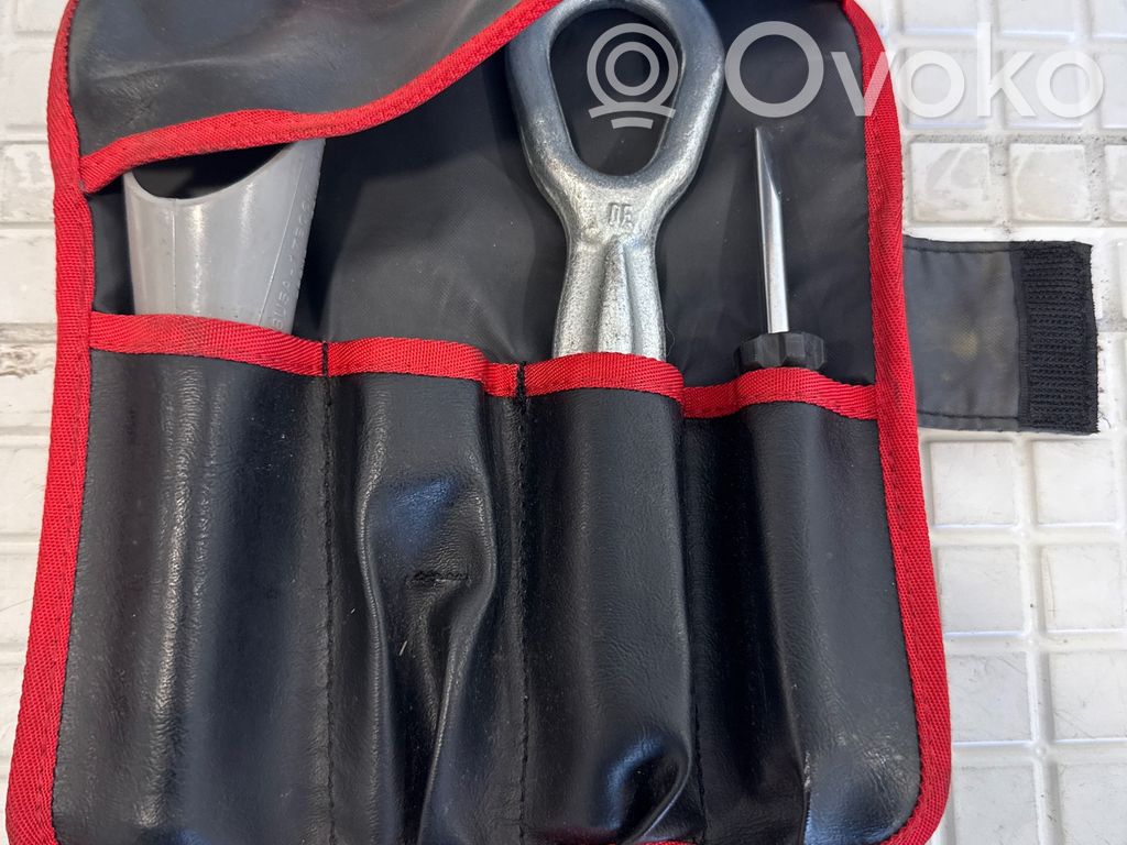 Kit d’outils   6788732