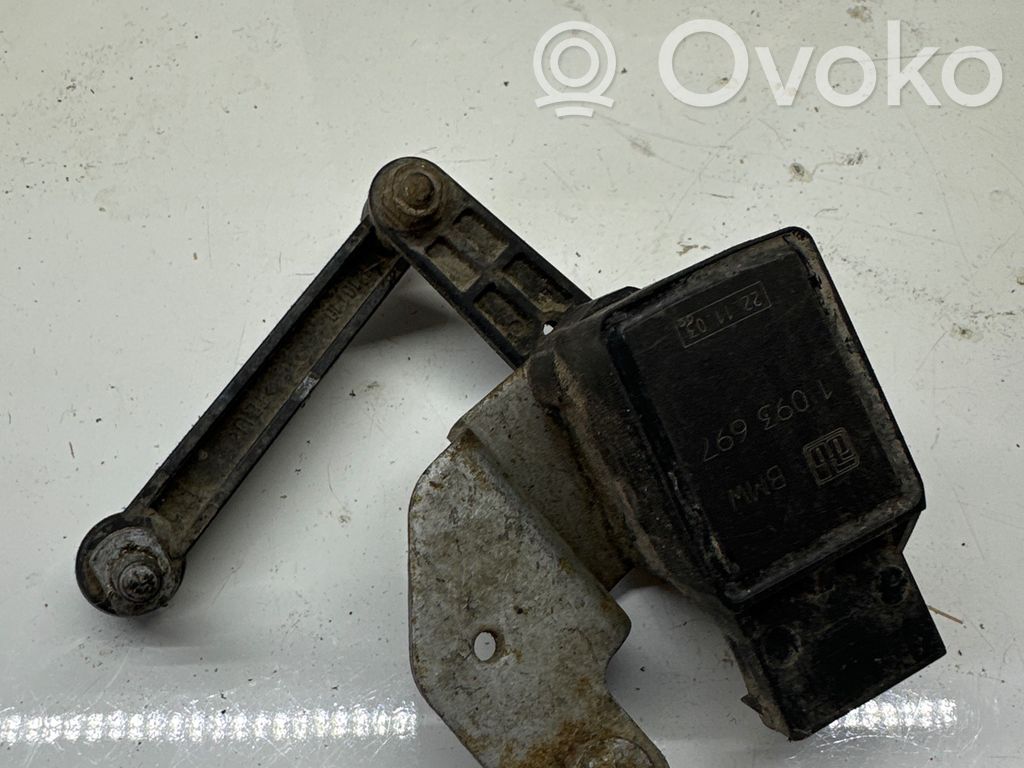 Headlight/headlamp level sensor   1093697,221103