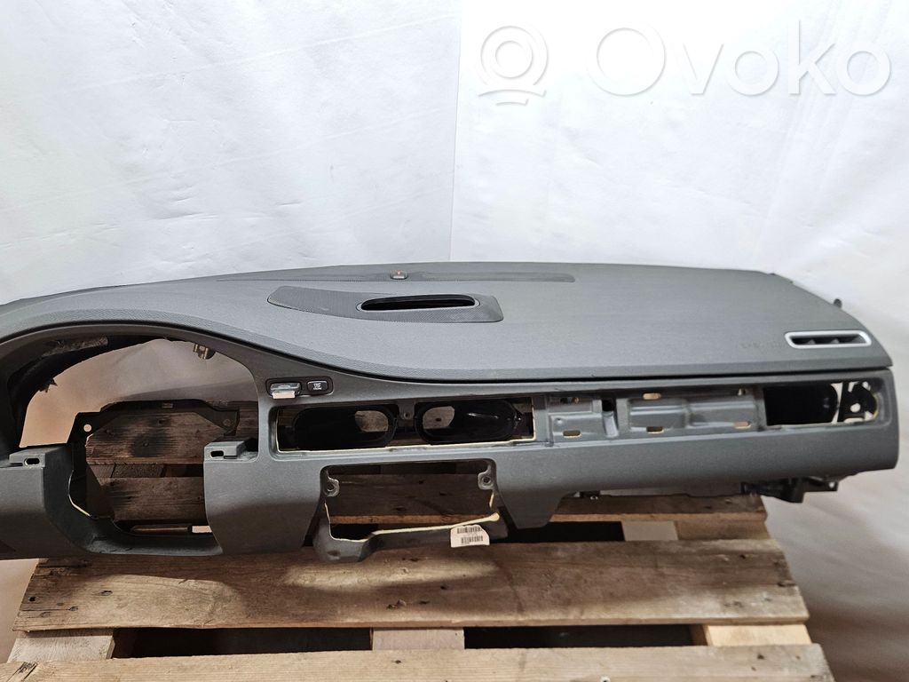 Volvo S80 Panelė 