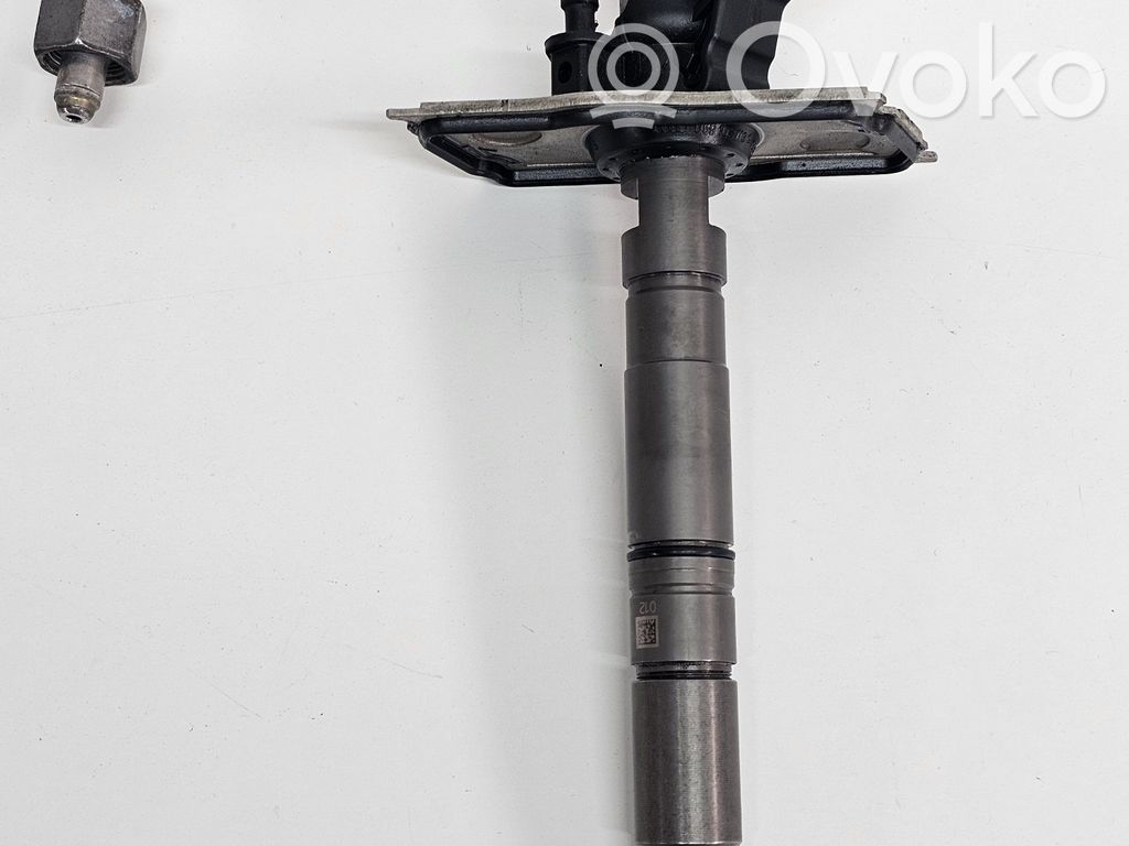 Audi Q7 4L Fuel injector 