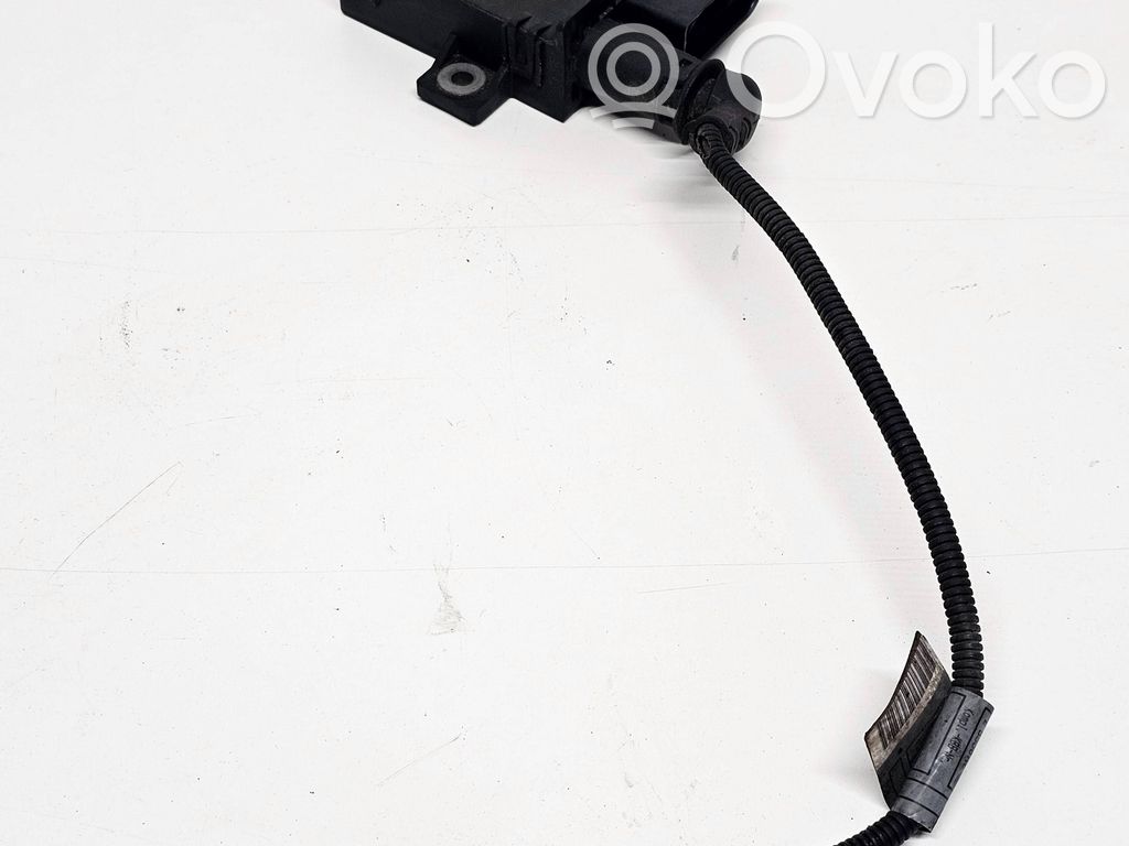 BMW 7 E65 E66 Relé de la bujía de precalentamiento 