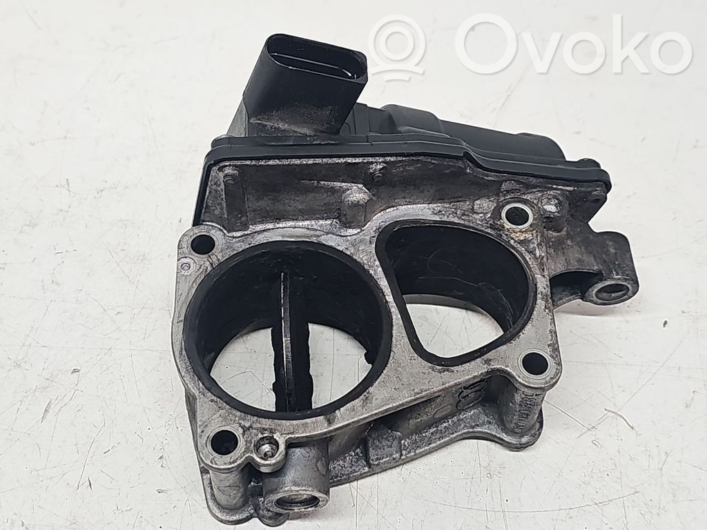 Audi A4 S4 B8 8K Droseļvārsts 