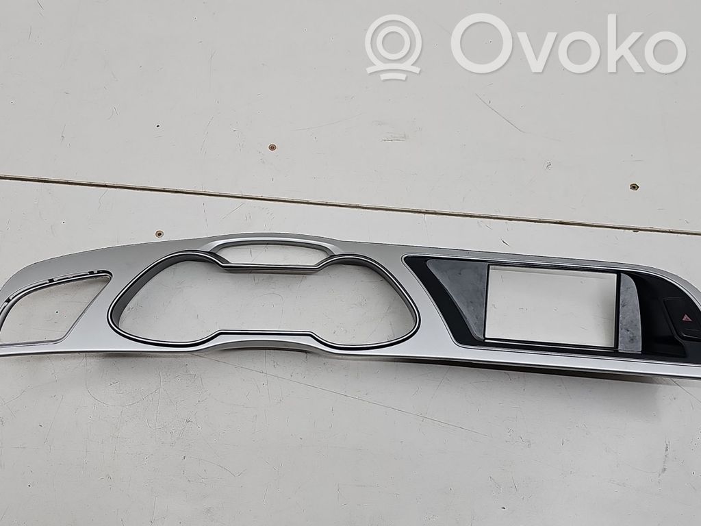 Audi A4 S4 B8 8K Paneelin lista 