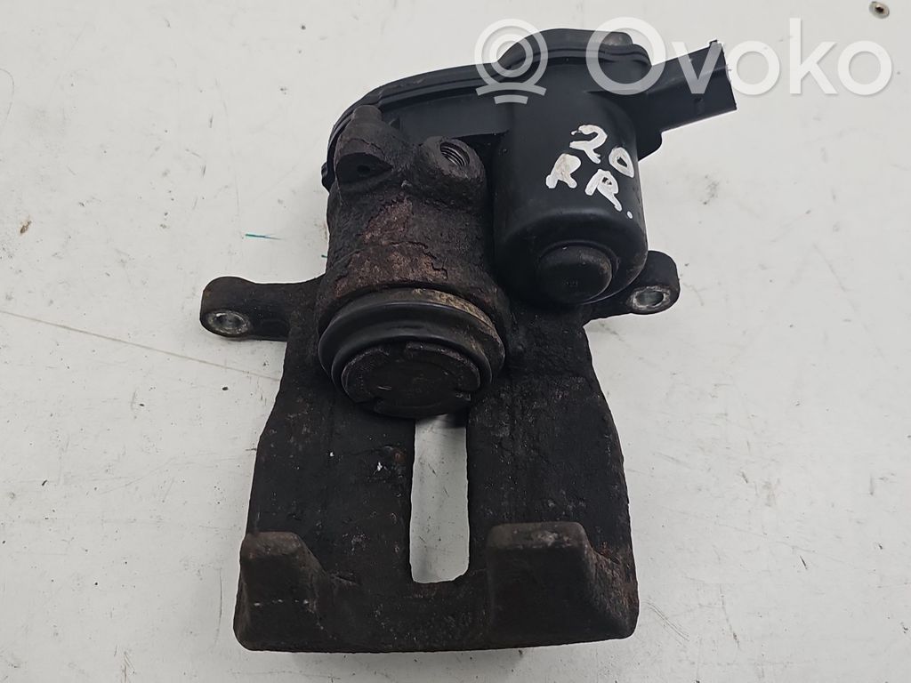 Audi A4 S4 B8 8K Tylny zacisk hamulcowy 