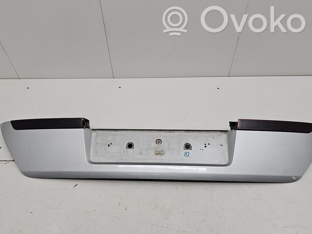 BMW 7 E65 E66 Tailgate trim 