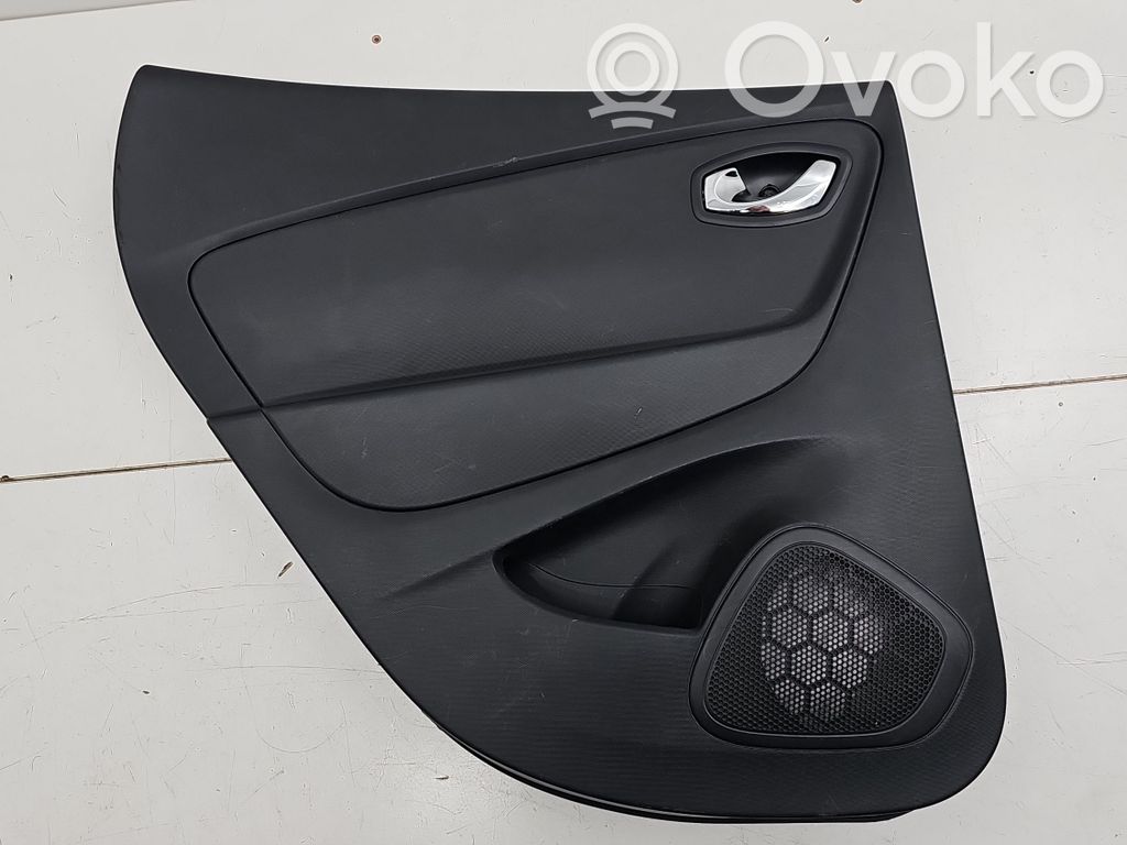 Renault Captur Boczki / Poszycie drzwi tylnych 