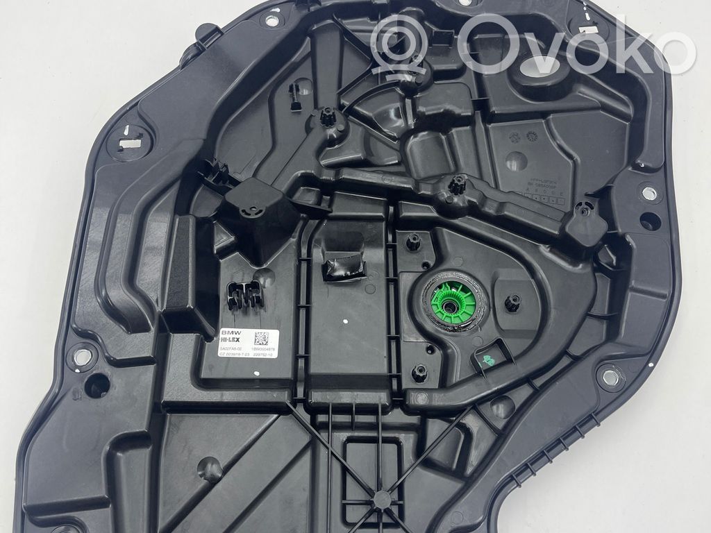 BMW 1 F40 Mechanizm podnoszenia szyby tylnej bez silnika 