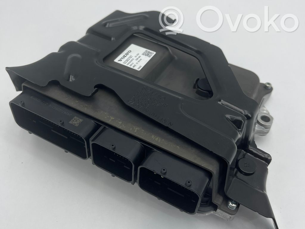 Volvo XC40 Engine control unit/module 