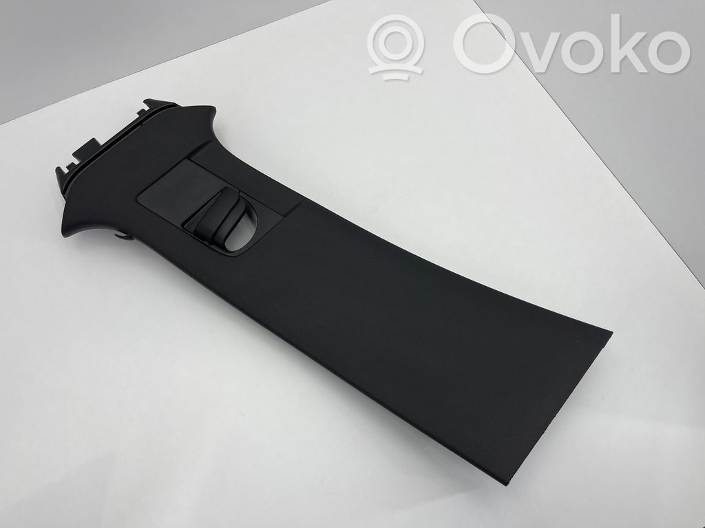 Volvo XC40 Rivestimento montante (B) (fondo) 