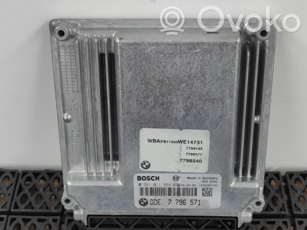 Unité de commande, module ECU de moteur   7796571