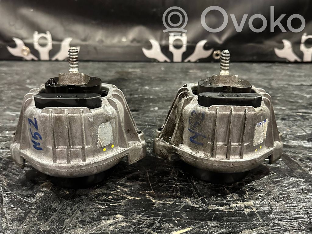 Support de moteur, coussinet   22116769185