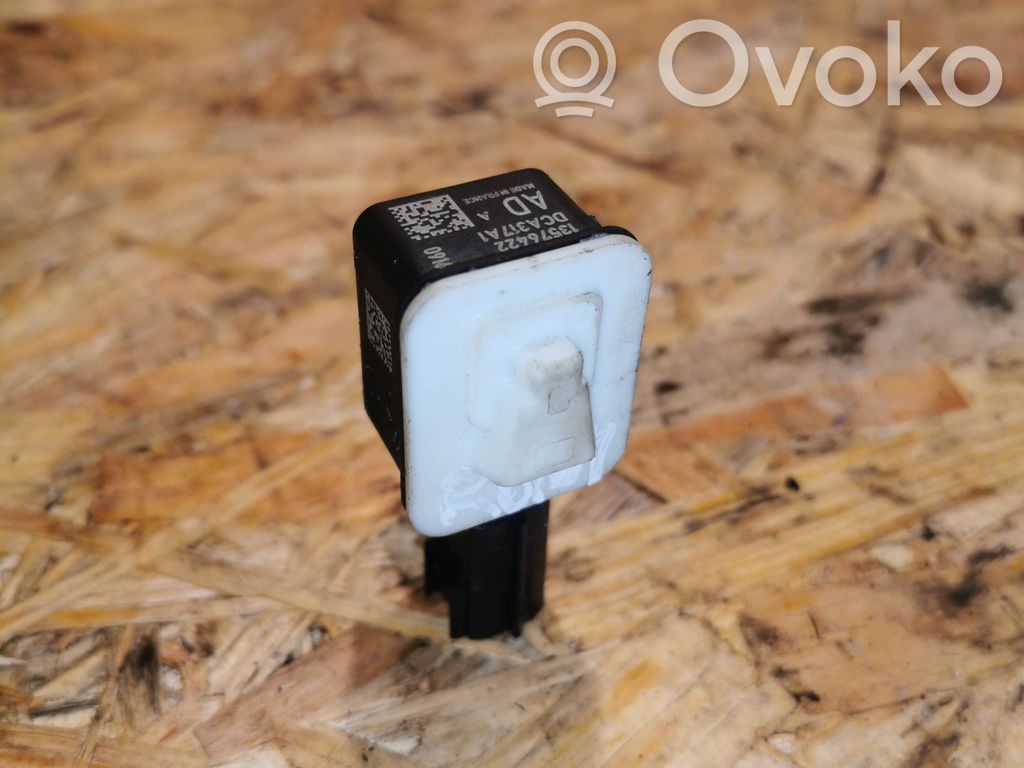 Airbagsensor Crashsensor Drucksensor   13576422