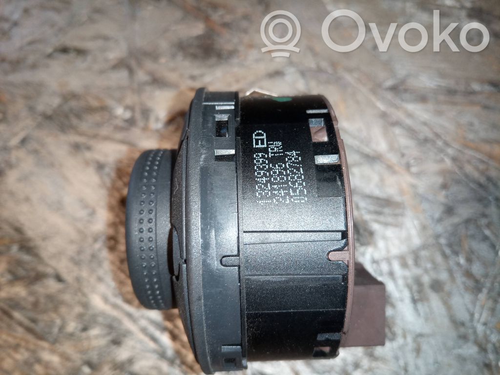 Opel Corsa D Light switch 