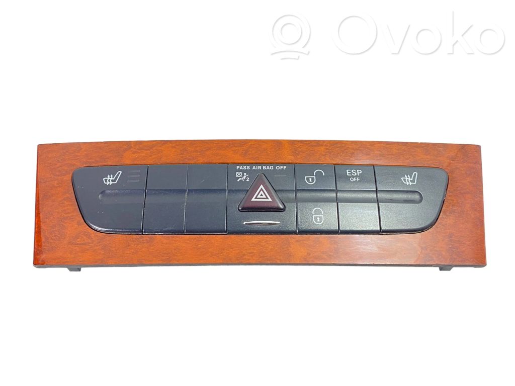 Mercedes-Benz E W211 A set of switches 