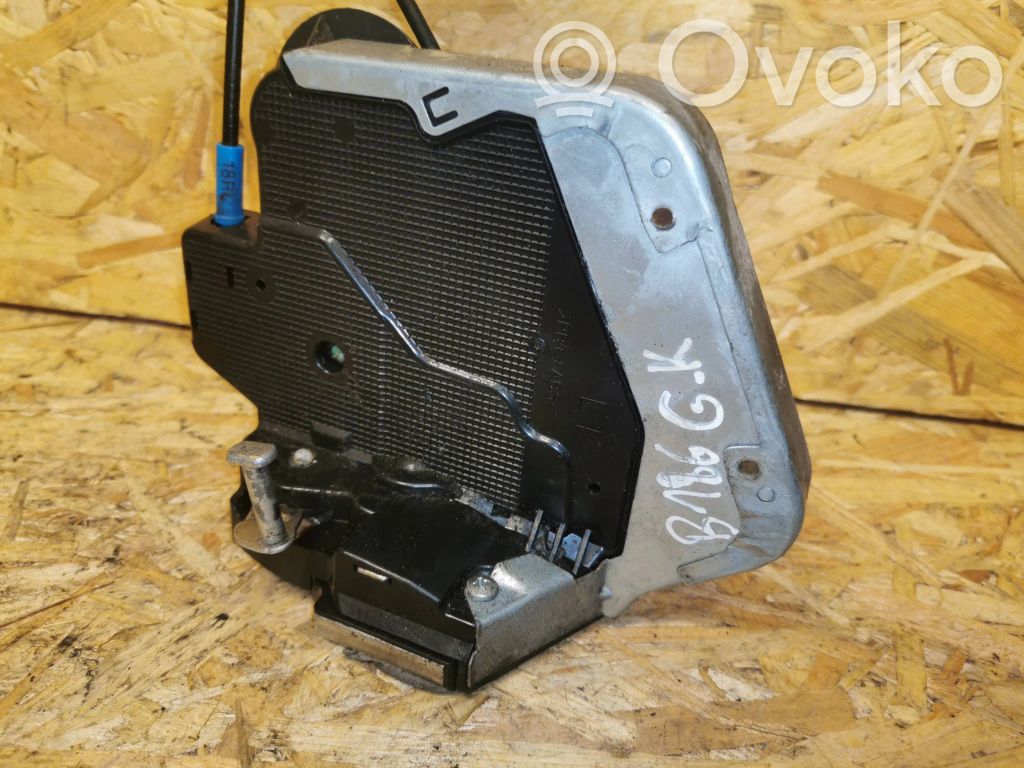 Toyota Avensis T250 Rear door lock 