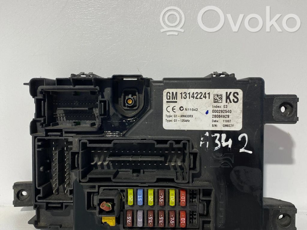 Opel Corsa D Saugiklių blokas 