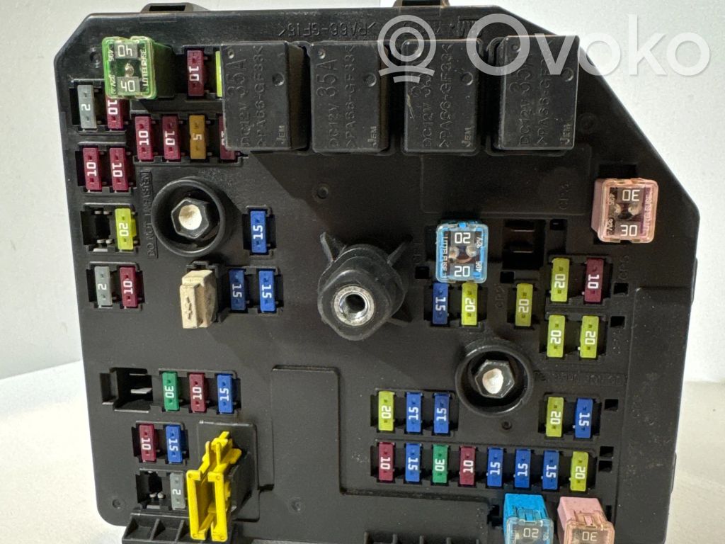 Opel Antara Módulo de fusible 