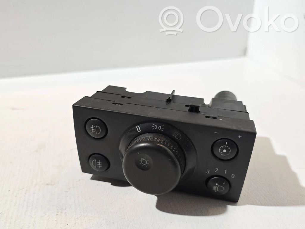 Light switch   9185881,04060000