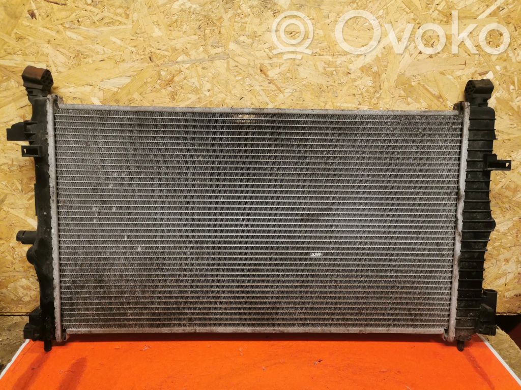 Opel Insignia A Aušinimo skysčio radiatorius 