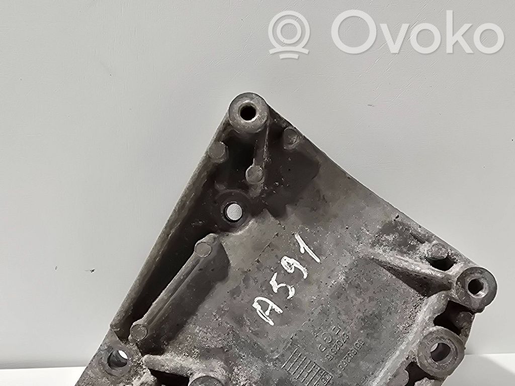 Opel Meriva A A/C compressor mount bracket 