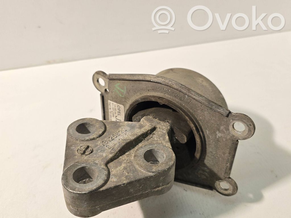 Opel Astra H Engine mount bracket 