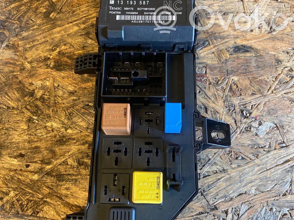 Opel Signum Fuse module 